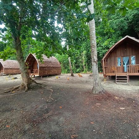 Tanjung Kalemo Resort Batudaka Dış mekan fotoğraf