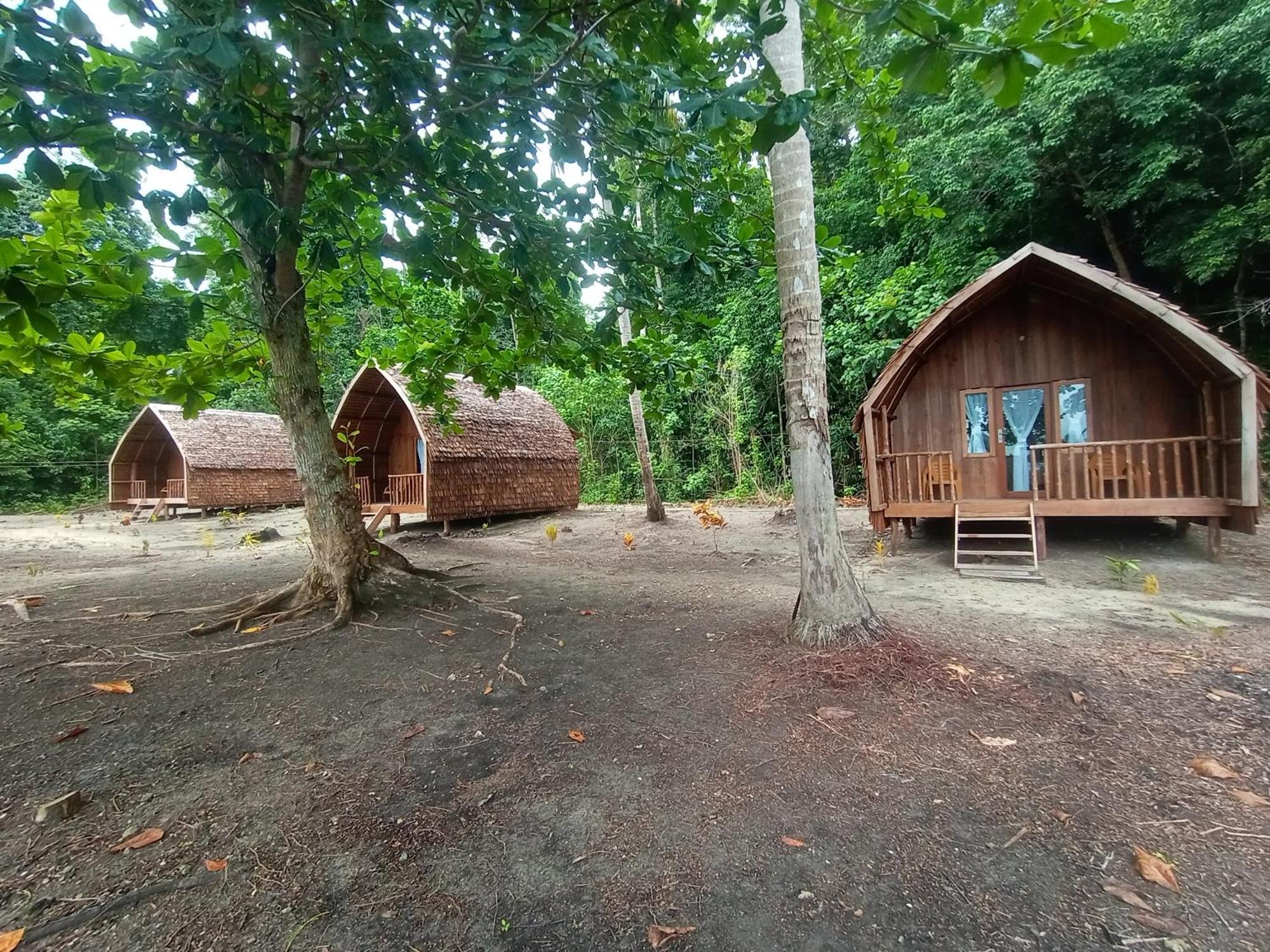 Tanjung Kalemo Resort Batudaka Dış mekan fotoğraf