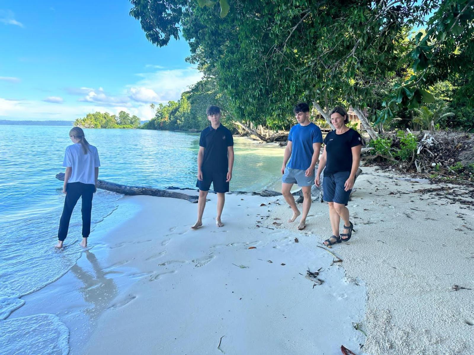 Tanjung Kalemo Resort Batudaka Dış mekan fotoğraf